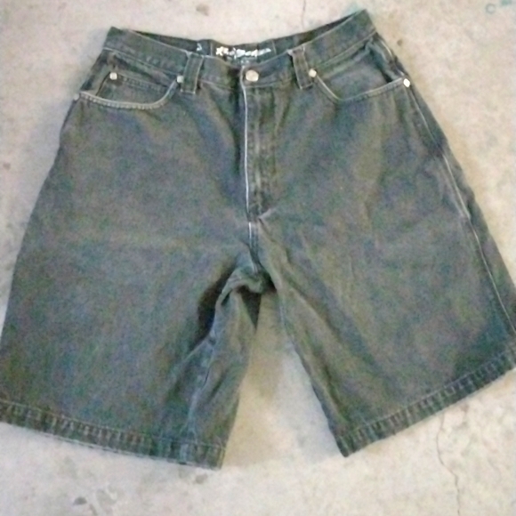 Short - Picture 2 of 2